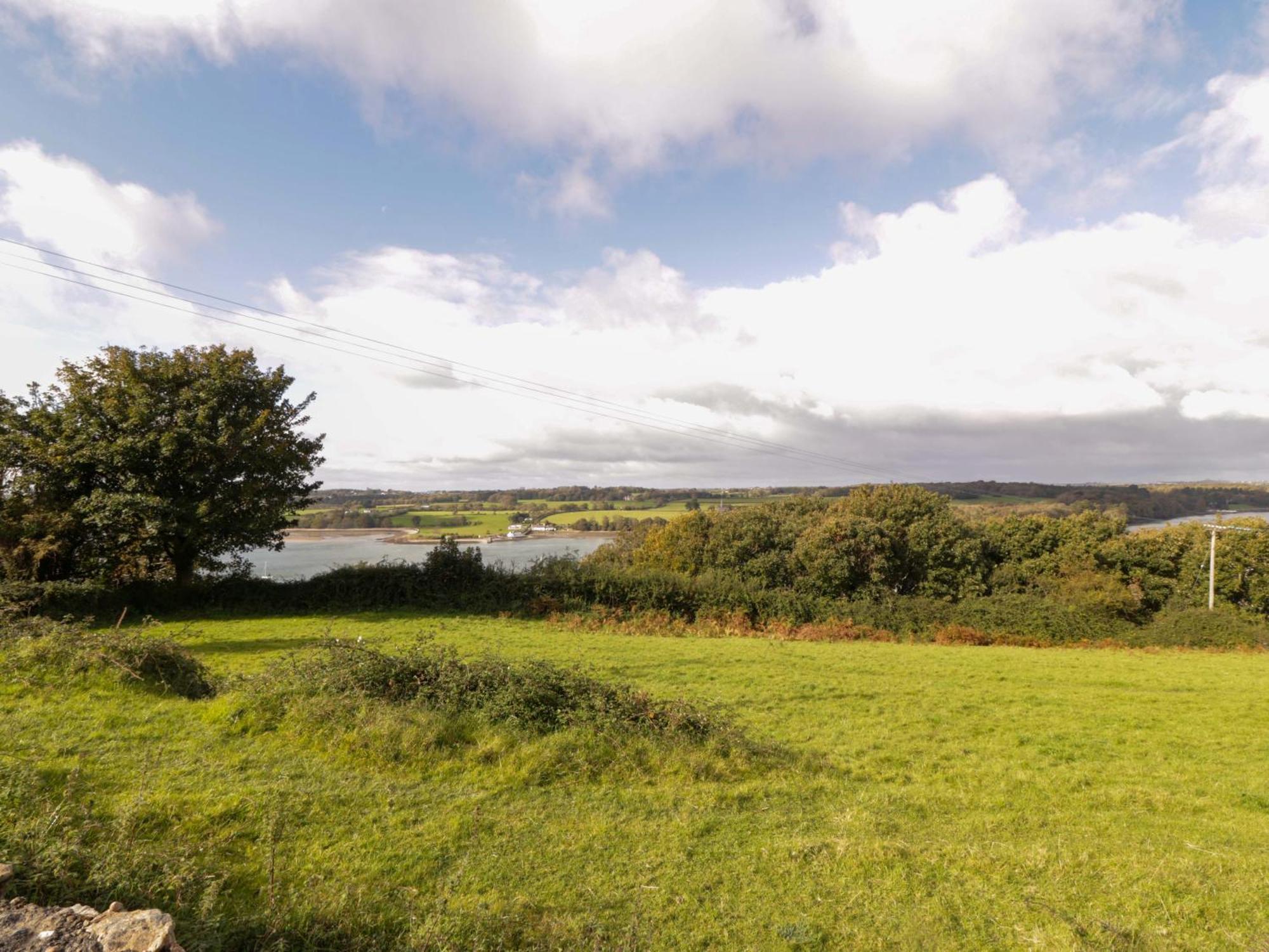 Penrallt Cottage Y Felinheli Exterior photo